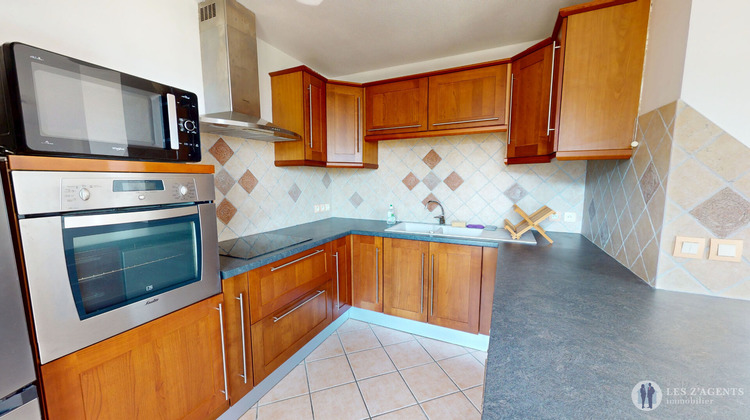 Ma-Cabane - Location Appartement SAINT-MARTIN-D'HERES, 90 m²