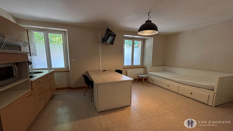 Ma-Cabane - Location Appartement SAINT-MARTIN-D'HERES, 20 m²