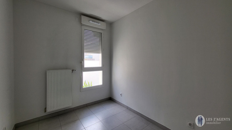 Ma-Cabane - Location Appartement SAINT-MARTIN-D'HERES, 82 m²