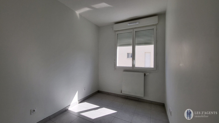 Ma-Cabane - Location Appartement SAINT-MARTIN-D'HERES, 82 m²