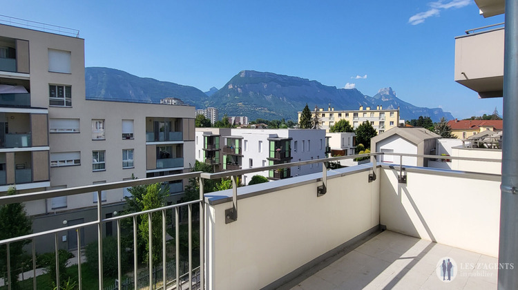 Ma-Cabane - Location Appartement SAINT-MARTIN-D'HERES, 82 m²