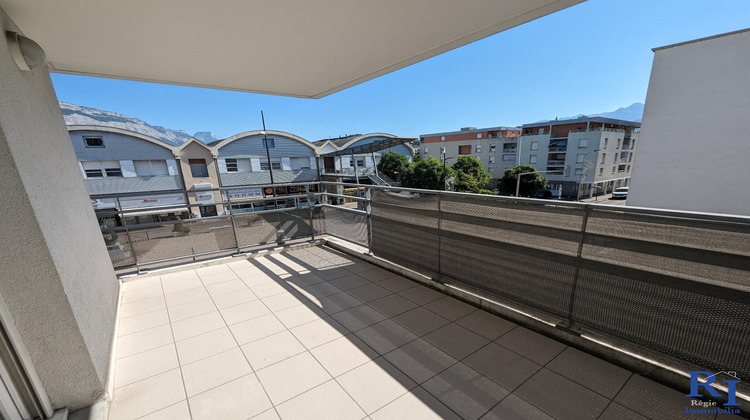 Ma-Cabane - Location Appartement Saint-martin-d'hères, 63 m²