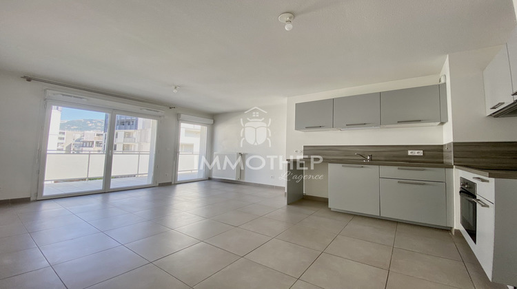 Ma-Cabane - Location Appartement Saint-Martin-d'Hères, 58 m²