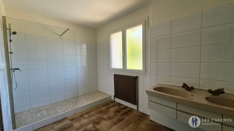 Ma-Cabane - Location Appartement SAINT-MARTIN-D'HERES, 130 m²