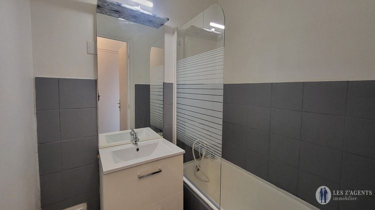 Ma-Cabane - Location Appartement SAINT-MARTIN-D'HERES, 50 m²