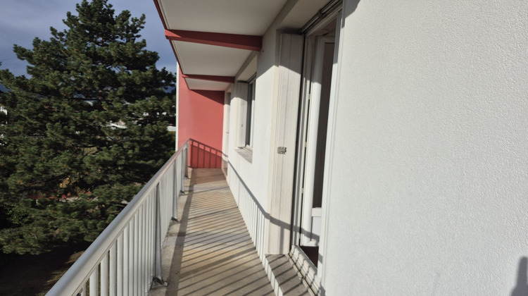 Ma-Cabane - Location Appartement Saint-Martin-d'Hères, 66 m²
