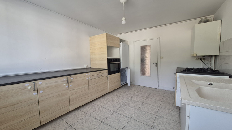 Ma-Cabane - Location Appartement Saint-Martin-d'Hères, 66 m²