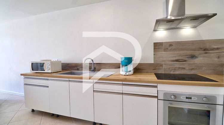 Ma-Cabane - Location Appartement SAINT-MARTIN-DE-BROMES, 58 m²