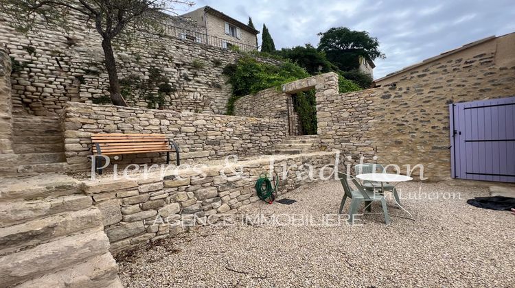 Ma-Cabane - Location Appartement Saint-Martin-de-Castillon, 31 m²