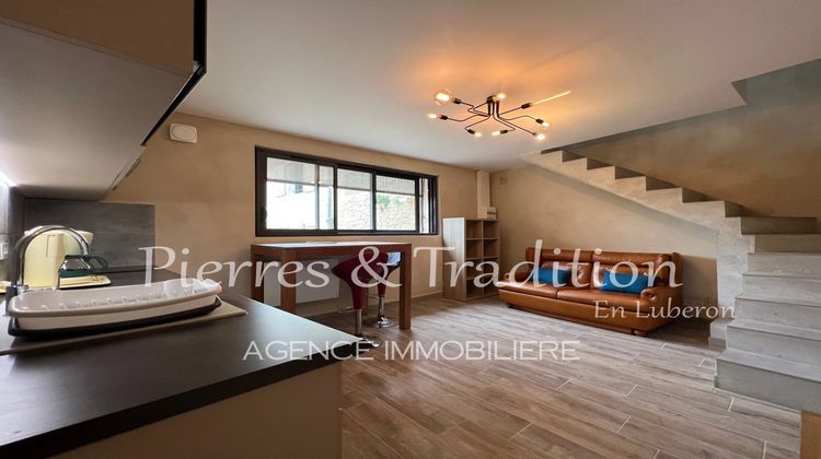 Ma-Cabane - Location Appartement Saint-Martin-de-Castillon, 31 m²