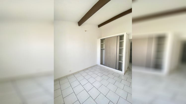 Ma-Cabane - Location Appartement SAINT-MARTIN-DE-CRAU, 53 m²
