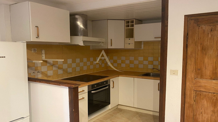 Ma-Cabane - Location Appartement SAINT-MARTIN-DE-L'ARCON, 53 m²
