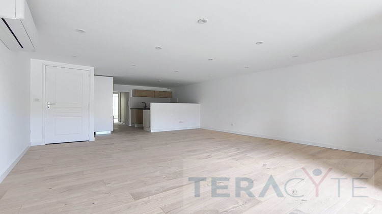 Ma-Cabane - Location Appartement Saint-Martin-du-Mont, 74 m²