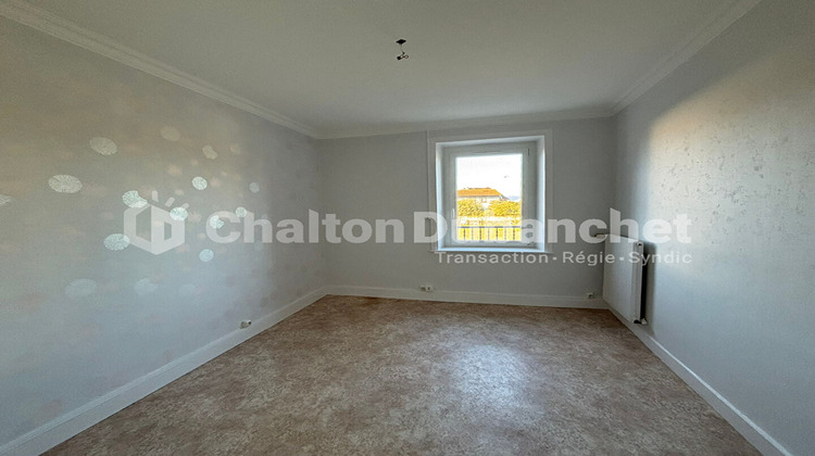 Ma-Cabane - Location Appartement SAINT-MARTIN-LA-SAUVETE, 109 m²