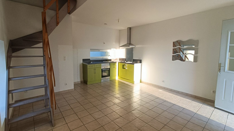 Ma-Cabane - Location Appartement Saint-Martin-Lestra, 60 m²