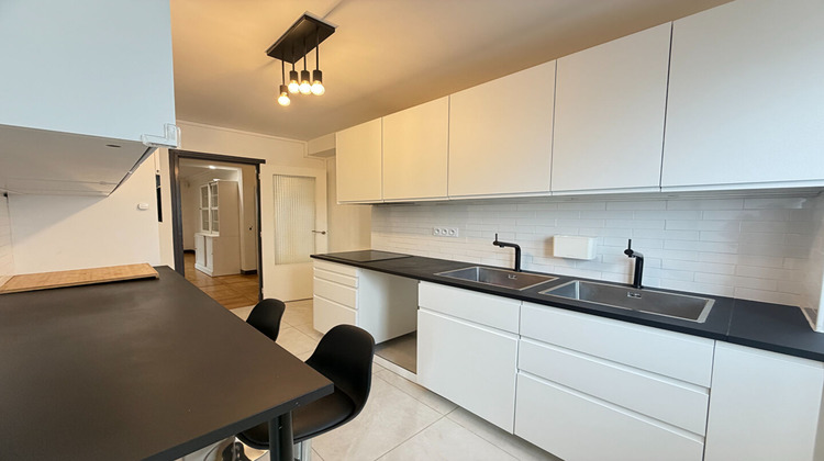 Ma-Cabane - Location Appartement SAINT-MAUR-DES-FOSSES, 76 m²