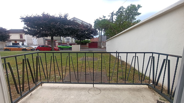 Ma-Cabane - Location Appartement SAINT-MAUR-DES-FOSSES, 30 m²