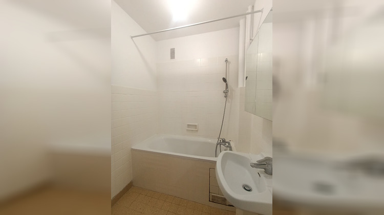 Ma-Cabane - Location Appartement SAINT-MAUR-DES-FOSSES, 30 m²