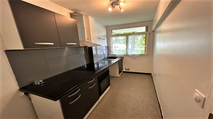 Ma-Cabane - Location Appartement SAINT-MAUR-DES-FOSSES, 46 m²