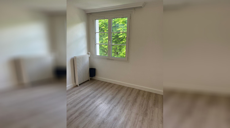 Ma-Cabane - Location Appartement SAINT-MAUR-DES-FOSSES, 46 m²