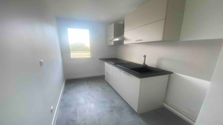 Ma-Cabane - Location Appartement SAINT-MAUR-DES-FOSSES, 47 m²