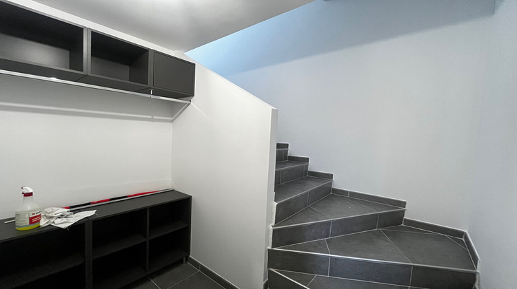 Ma-Cabane - Location Appartement SAINT-MAXIMIN-LA-SAINTE-BAUME, 84 m²