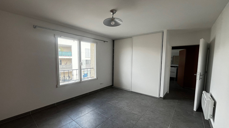 Ma-Cabane - Location Appartement SAINT-MAXIMIN-LA-SAINTE-BAUME, 84 m²