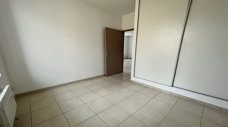 Ma-Cabane - Location Appartement SAINT-MAXIMIN-LA-SAINTE-BAUME, 59 m²