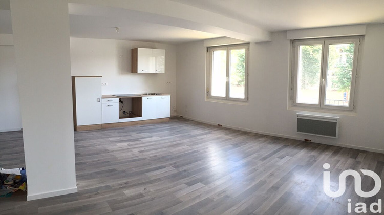 Ma-Cabane - Location Appartement Saint-Memmie, 85 m²