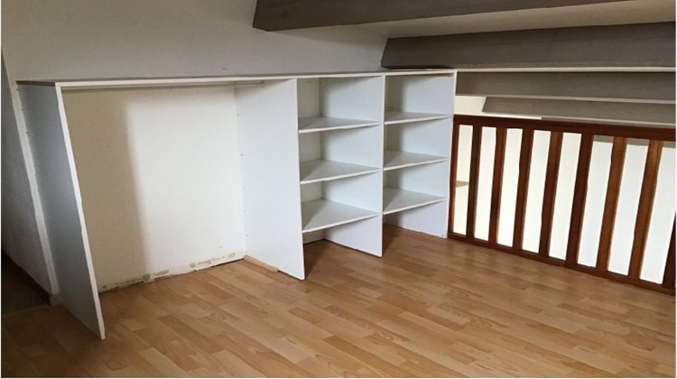 Ma-Cabane - Location Appartement Saint-Mitre-les-Remparts, 91 m²