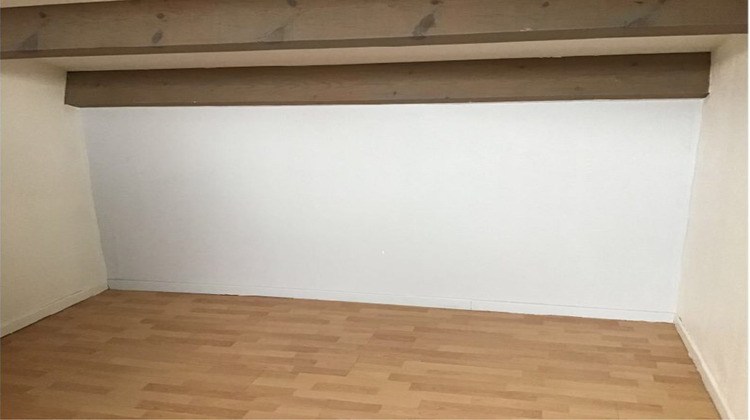 Ma-Cabane - Location Appartement Saint-Mitre-les-Remparts, 91 m²