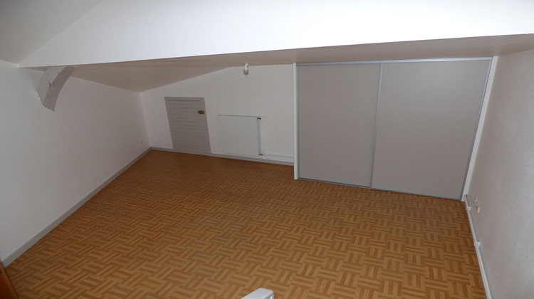 Ma-Cabane - Location Appartement SAINT-NIZIER-LE-BOUCHOUX, 78 m²