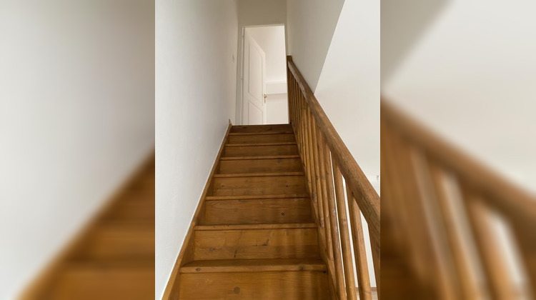 Ma-Cabane - Location Appartement SAINT-NOM-LA-BRETECHE, 45 m²