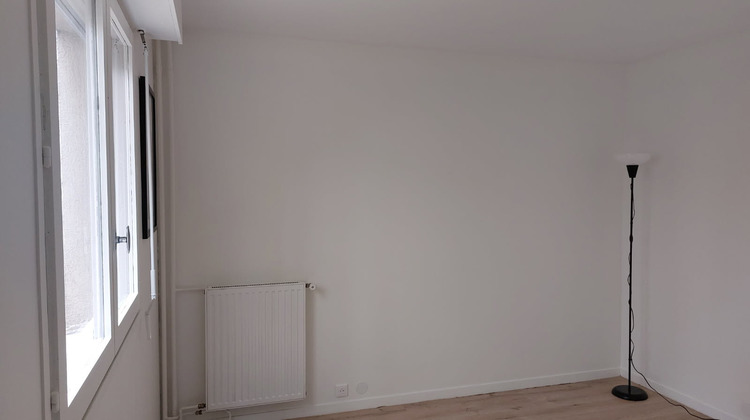 Ma-Cabane - Location Appartement SAINT-OUEN-L'AUMONE, 20 m²