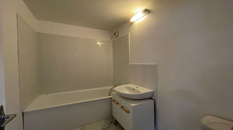 Ma-Cabane - Location Appartement SAINT-OUEN-L'AUMONE, 30 m²