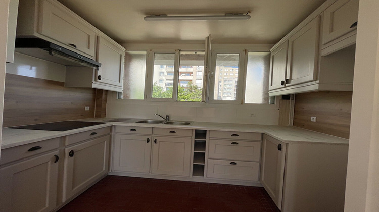 Ma-Cabane - Location Appartement SAINT-OUEN-L'AUMONE, 54 m²