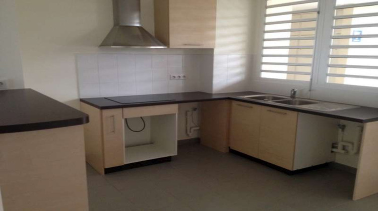 Ma-Cabane - Location Appartement SAINT-PAUL, 58 m²