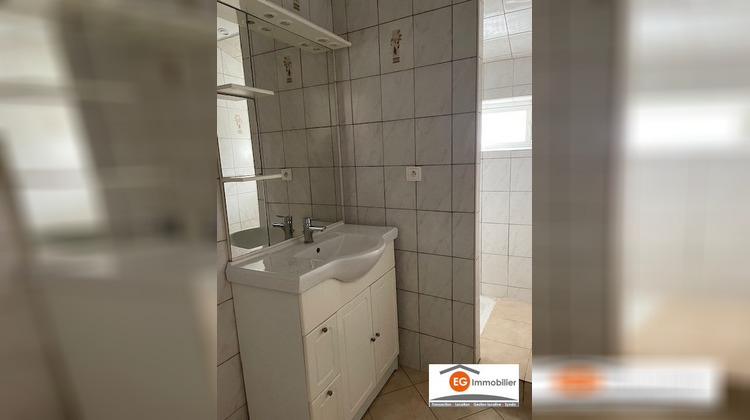 Ma-Cabane - Location Appartement Saint-Paul-Trois-Châteaux, 35 m²