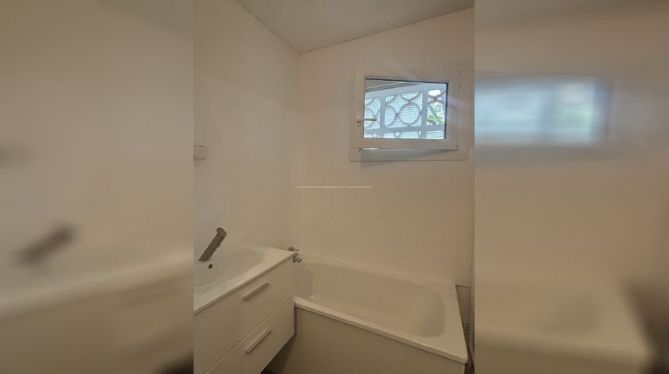 Ma-Cabane - Location Appartement Saint-Paul-Trois-Châteaux, 65 m²