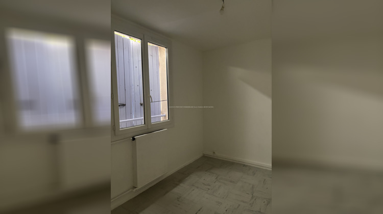 Ma-Cabane - Location Appartement Saint-Paul-Trois-Châteaux, 65 m²