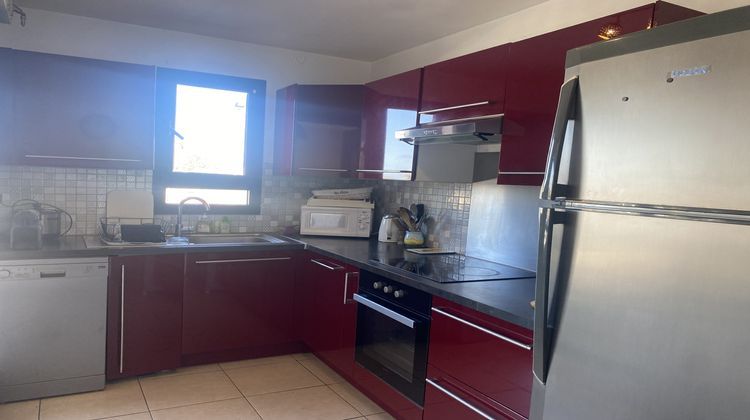 Ma-Cabane - Location Appartement Saint-Pierre, 74 m²