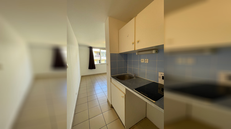 Ma-Cabane - Location Appartement SAINT-PIERRE, 19 m²