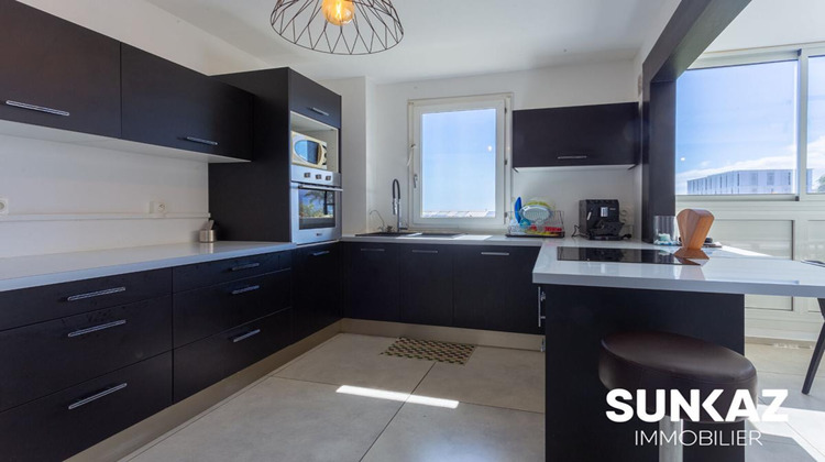 Ma-Cabane - Location Appartement SAINT PIERRE, 86 m²