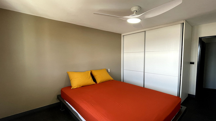 Ma-Cabane - Location Appartement SAINT-PIERRE, 66 m²