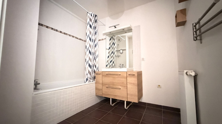 Ma-Cabane - Location Appartement SAINT-PIERRE-DU-PERRAY, 56 m²
