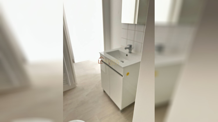 Ma-Cabane - Location Appartement SAINT-PIERRE-SUR-DIVES, 23 m²