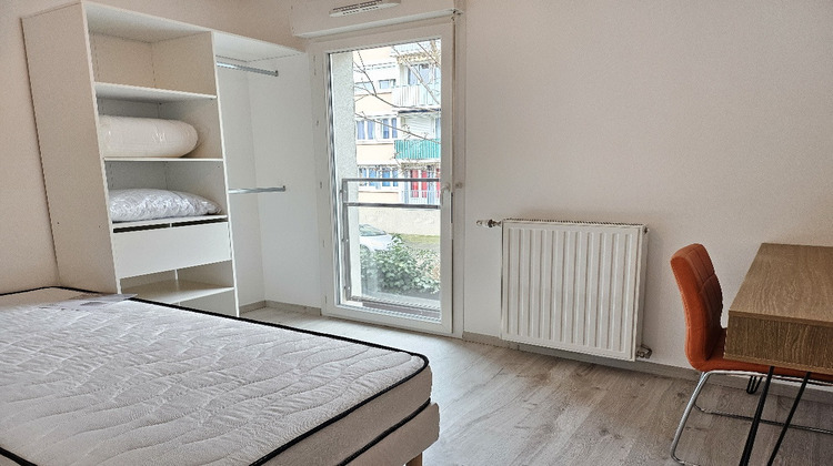Ma-Cabane - Location Appartement Saint-Priest, 20 m²