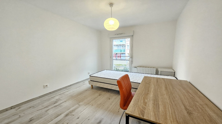 Ma-Cabane - Location Appartement Saint-Priest, 20 m²