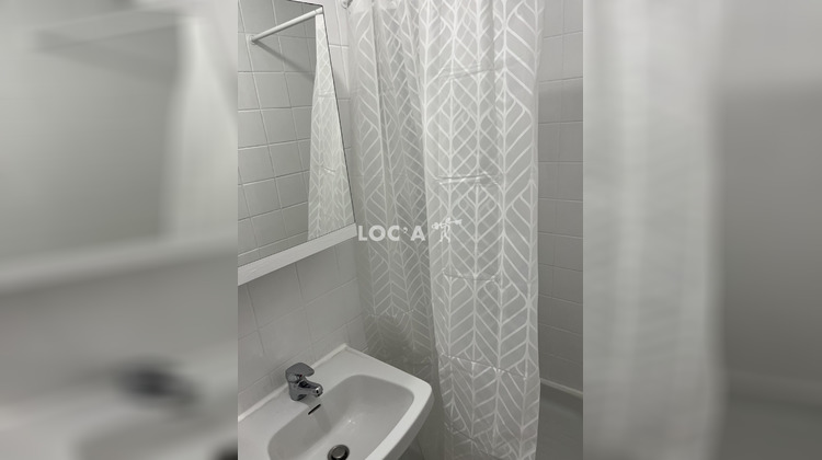 Ma-Cabane - Location Appartement Saint-Priest, 16 m²