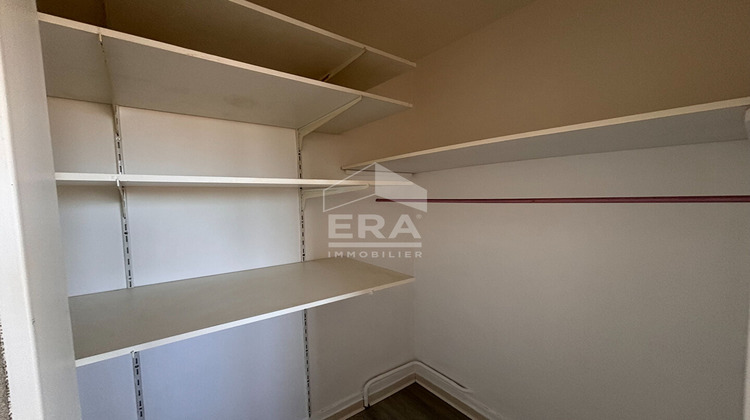 Ma-Cabane - Location Appartement SAINT-PRYVE-SAINT-MESMIN, 27 m²